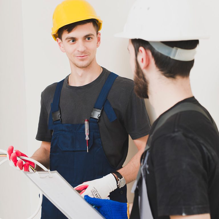 Recrutement apprentis et jeunes diplômés Saint-Nazaire