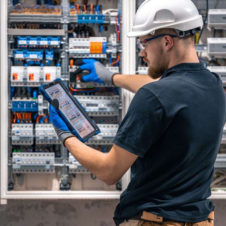 Recrutement électricien industriel tertiaire Saint-Nazaire