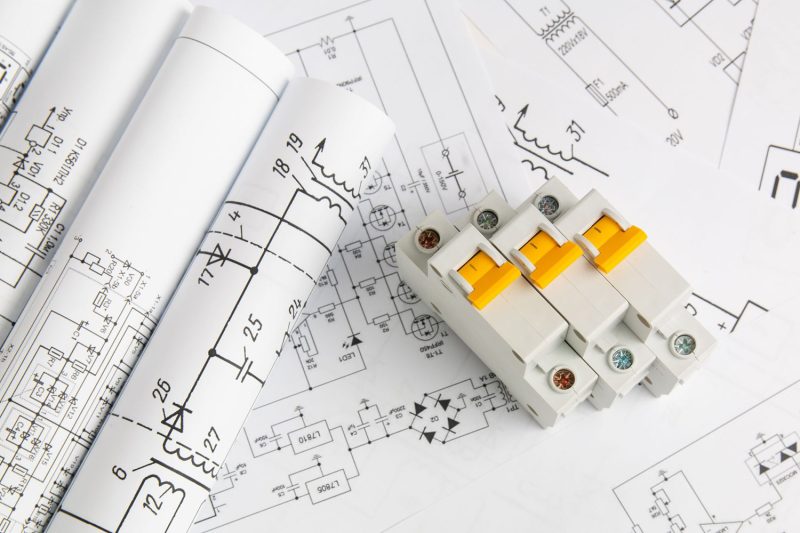 Mise en conformité électrique en entreprise : obligations 2026